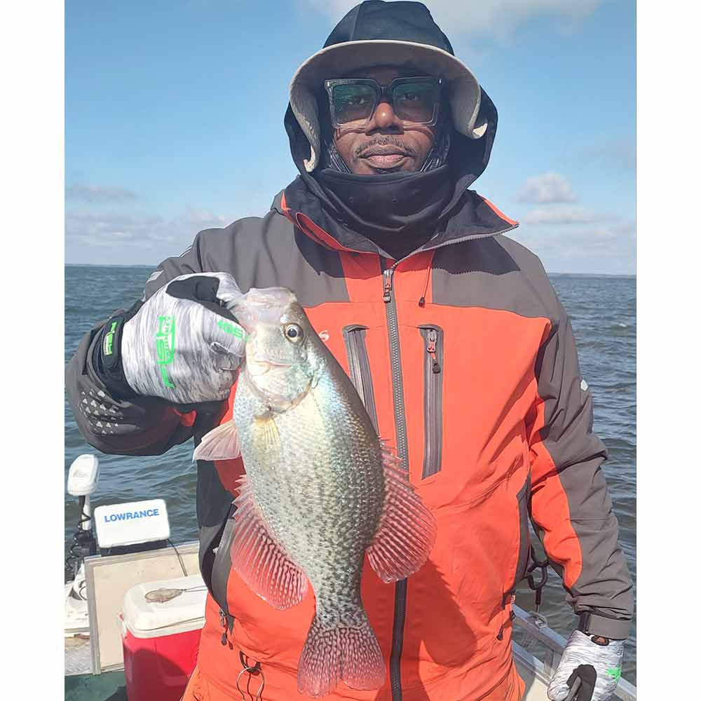 A good Lake Moultrie fish with Captain Steve English 